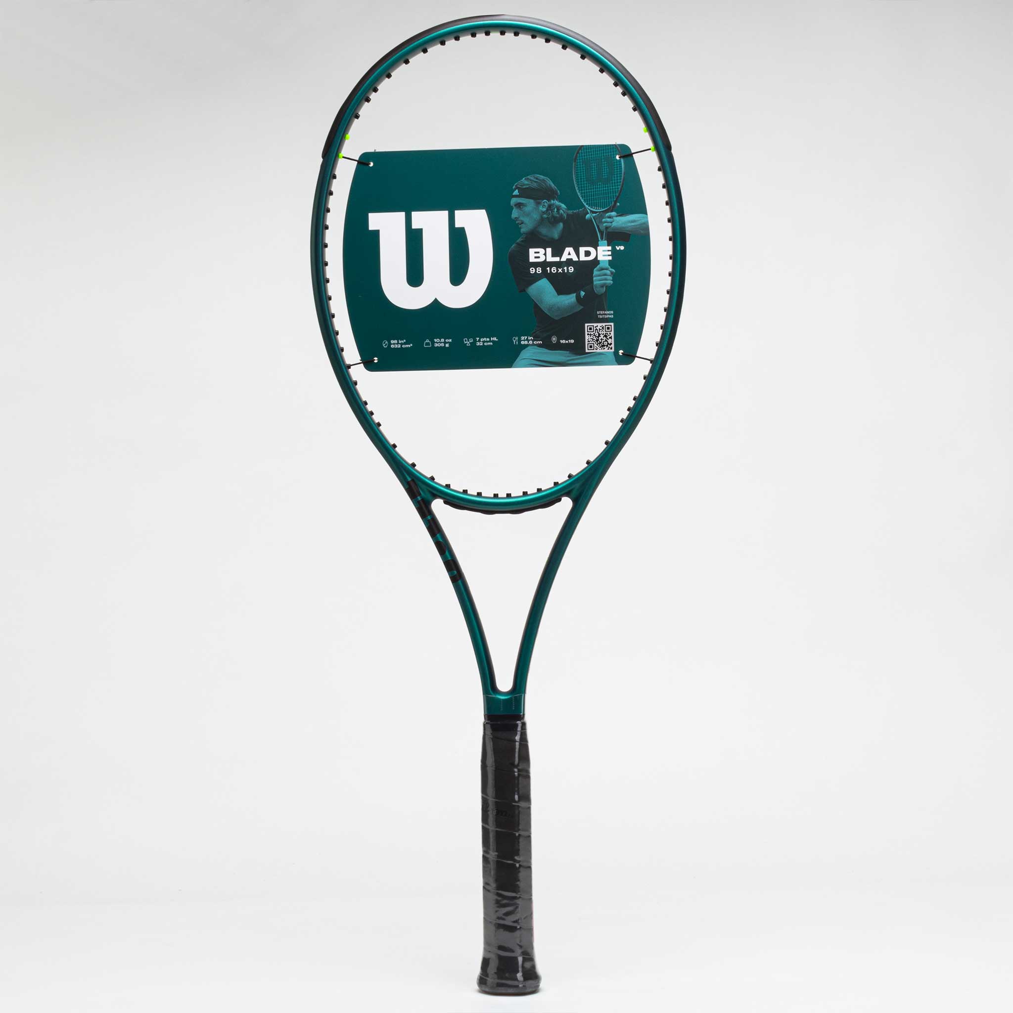 Wilson Blade 98 (16x19) v9 Tennis Racquets Size 2L - 4 1/4" Wilson Blade 98 (16x19) v9 Tennis Racquets Size 2L - 4 1/4"